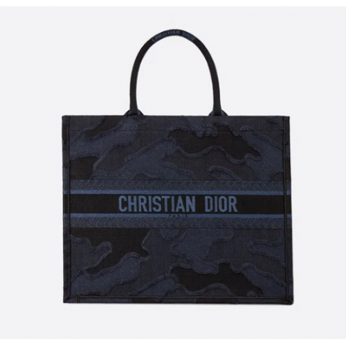 Чанта Dior Book Tote с камуфлажен бродиран плат M1286