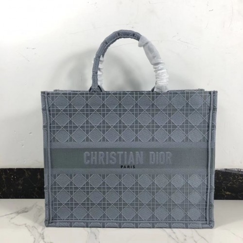Чанта тип „книга“ DIOR от бродирано платно C1286 сиво-синя