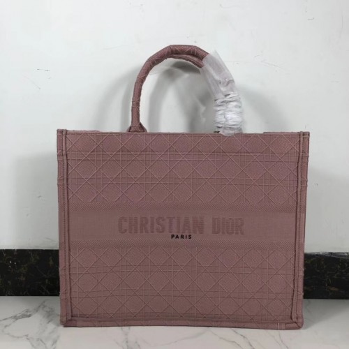 Чанта тип „книга“ DIOR от бродирано платно C1286 розова