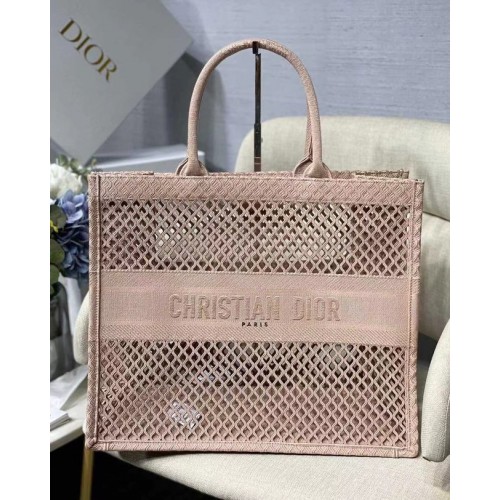 Чанта DIOR BOOK TOTE Черна мрежеста бродерия M1286ZW светло розова