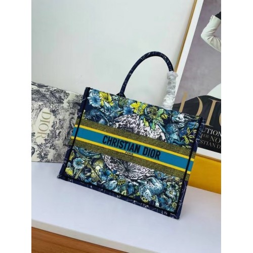 Чанта за книги DIOR Синя бродерия Dior Constellation M1297ZR