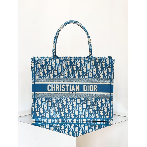 Чанта DIOR BOOK TOTE с бродерия C1287-26 синя