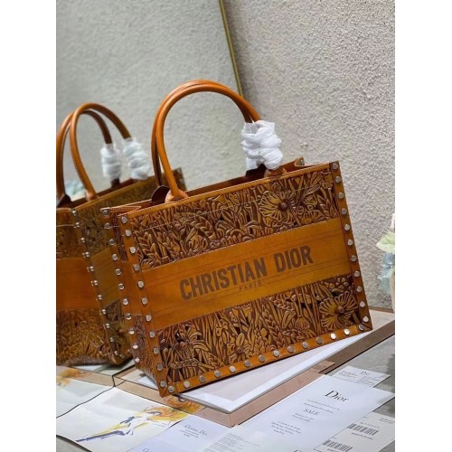 Чанта Dior Book Tote, многоцветна бродерия, M1296ZR-17, жълта