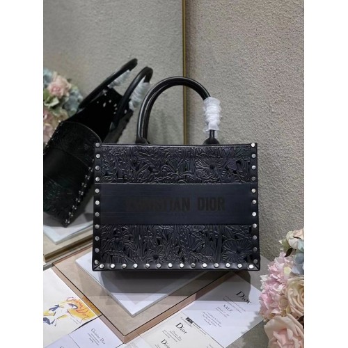 Чанта Dior Book Tote с многоцветна бродерия M1296ZR-18 ЧЕРНА