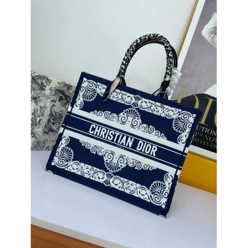 Чанта DIOR BOOK TOTE с многоцветна бродерия M1297ZR-12