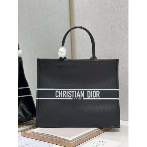 Чанта DIOR BOOK TOTE от кожа Constellation Embroidery M1297ZR черна