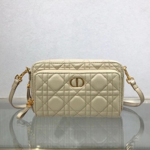 DIOR CARO ДВОЙНА ТОРБИЧКА Мека телешка кожа Cannage S5037U Бежова