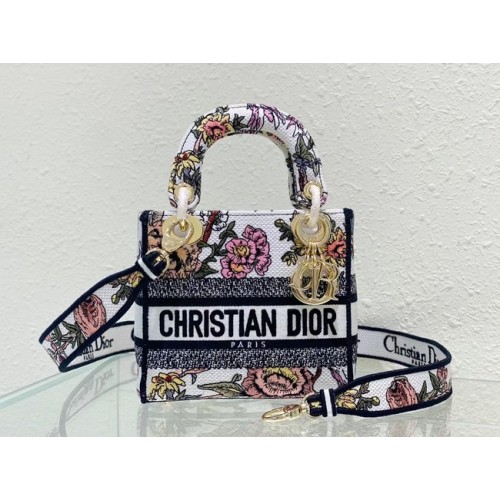 DIOR MINI LADY D-LITE ЧАНТА Бродирана M0500BZ-1
