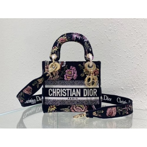 DIOR MINI LADY D-LITE Чанта с бродерия M0500BZ-4