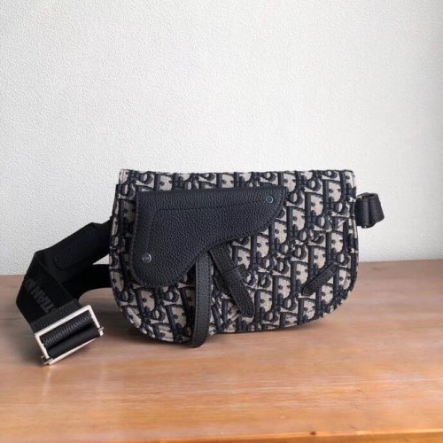 Чанта за колан DIOR OBLIQUE SADDLE M9021 черна