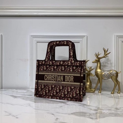 Чанта DIOR ОТ БРОДИРАН ПЛАТ C0195, цвят вино