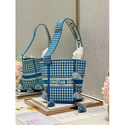 Чанта Dior Bubble Maple Leaf Embroidered Bucket C1076 синя