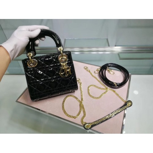 Dior MINI LADY DIOR Чанта от телешка кожа черна M0505O златиста