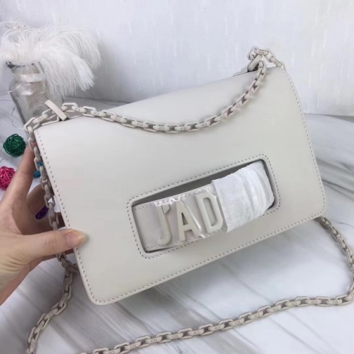 Dior ULTRAMATTE JADIOR-TAS M9000C бял