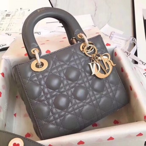 Оригинална чанта Dior Lucky Badges от овча кожа A88035 сива