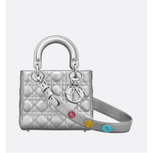 Оригинална чанта Dior Lucky Badges от овча кожа A88035 сребриста