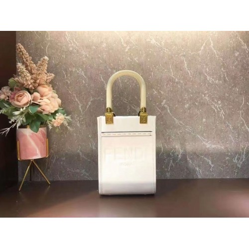 Кожена мини чанта FENDI MINI SUNSHINE SHOPPER 8BS051ABV бежова