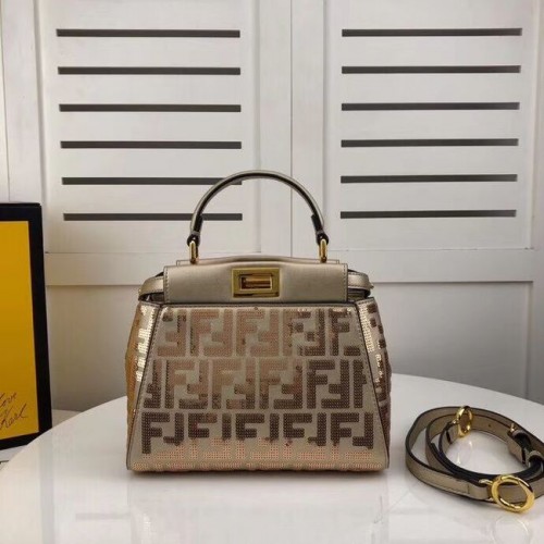 Кожена чанта FENDI PEEKABOO ICONIC F0335 златиста