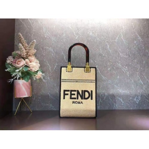 Чанта FENDI SUNSHINE SHOPPER от плетена слама, среден размер F1620, цвят кайсия