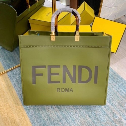 Голяма зелена кожена чанта за пазаруване FENDI SUNSHINE 8BH387A