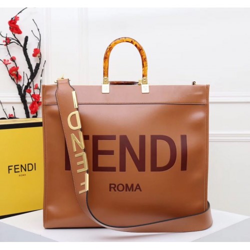 Кожена чанта FENDI Shopper F6398 Кафява