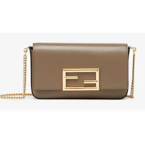 Кожена мини чанта FENDI с верижка и торбички 8BS032 сива