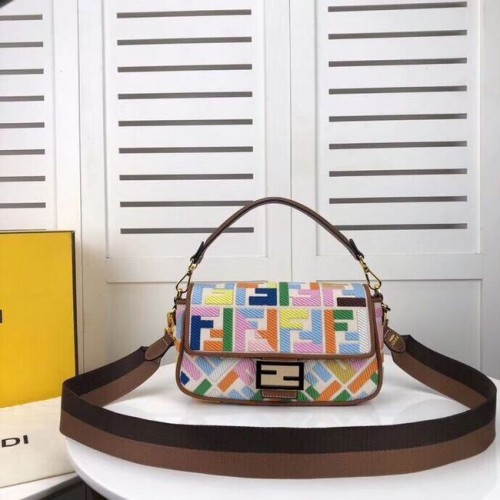 Чанта от плат FENDI F0386 Дъга
