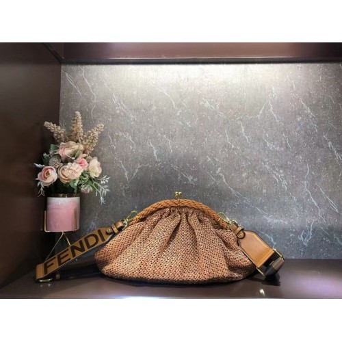 Чанта FENDI Raffia F7641 Кафява