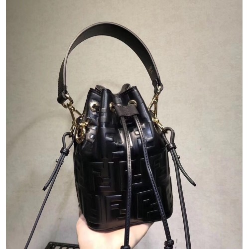 Чанта Fendi Calfskin Flap TOTE 3326 черна