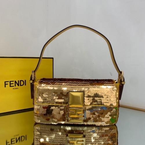 Чанта Fendi FF Baguette Gold Metal Sequin Broadway 2017 Gold