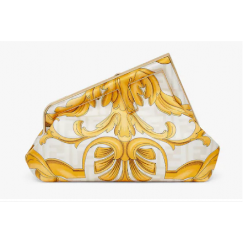 Fendi First Small Fendace Бяла копринена чанта с щампа 8BP129