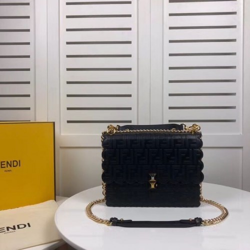 Кожена чанта Fendi KAN IF 8BF053 Черна