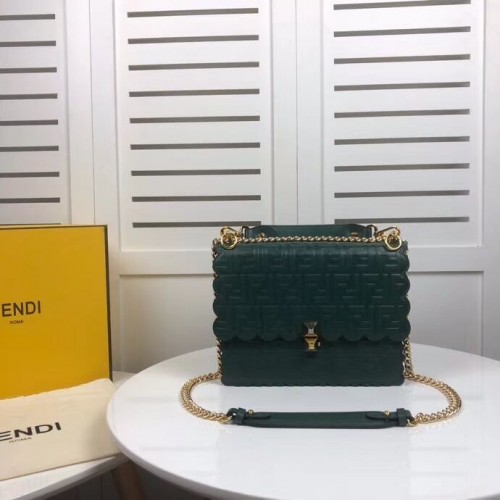 Кожена чанта Fendi KAN IF 8BF053 зелена