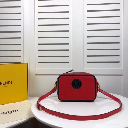 Чанта Fendi MINI CAMERA 8BS019A червена
