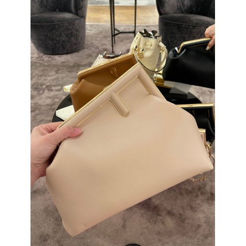 Чанта Fendi Original Leather Clutch 56833 Cream