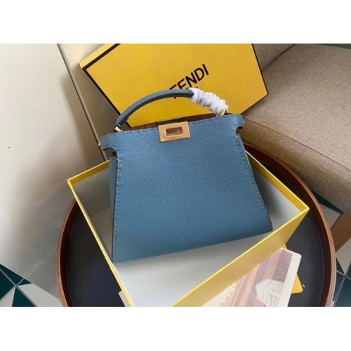 Чанта Fendi ISEEU MEDIUM от естествена кожа 70192 син