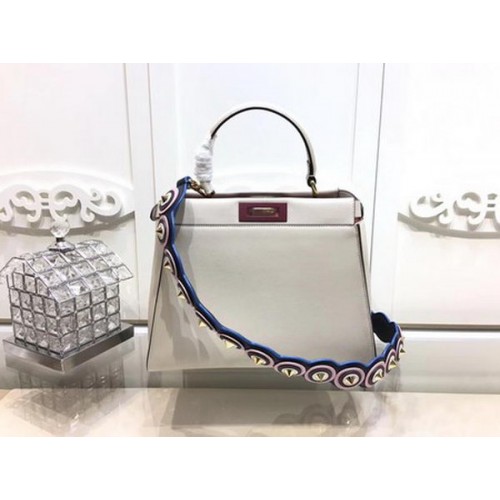 Малка чанта Fendi Peekaboo от телешка кожа FD26796, бяла