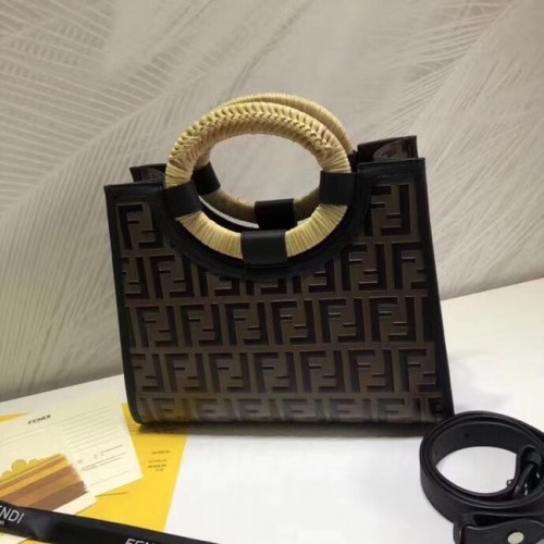 Мини чанта Fendi Runaway Shopping 23590