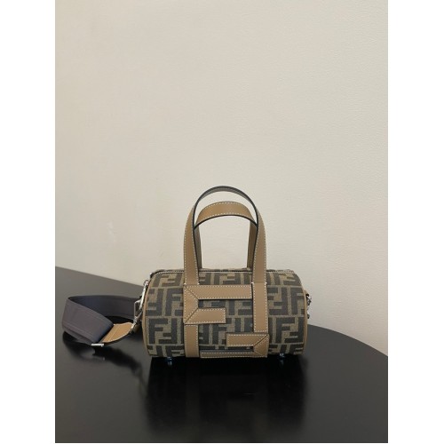 Малка чанта Fendi Boston от гълъбовосив гоблен плат 8BS5567A