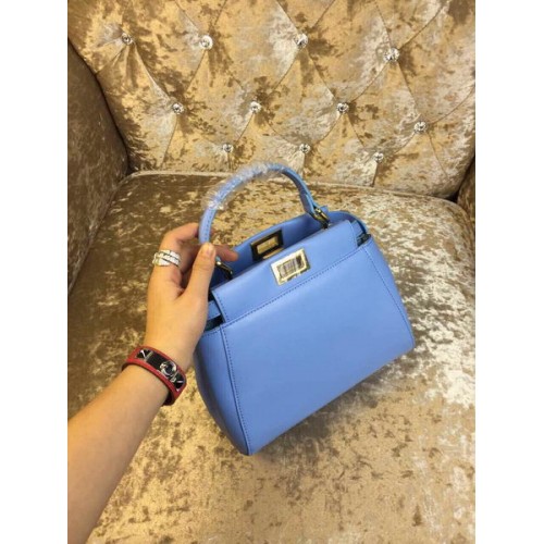 Чанта Fendi mini Peekaboo от телешка кожа 30320 небесно синьо