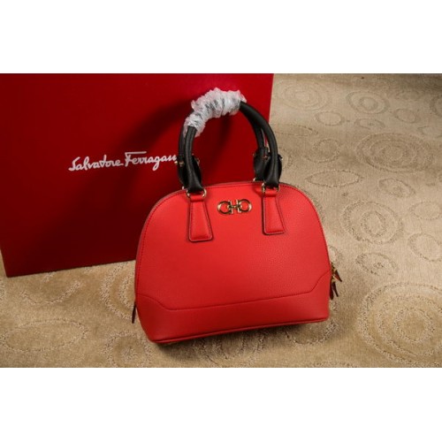 Чанта Ferragamo Medium Double Gancio Tote 21E703 червена