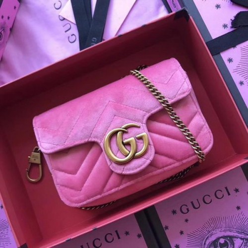Gucci GG Marmont кадифена супер мини чанта 476433 розова