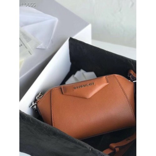 Оригинална кожена чанта през рамо GIVENCHY 1870 кафява