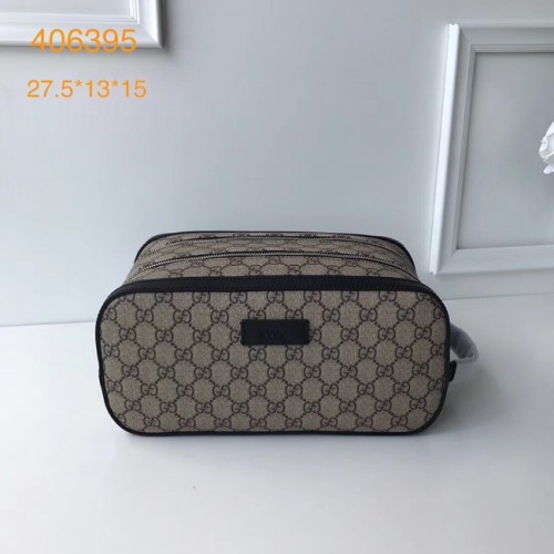 Несесер за тоалетни принадлежности GUCCI GG Supreme 406395