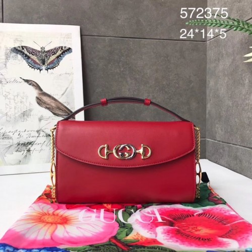 Малка кожена чанта за рамо GUCCI Zumi 572375 червена