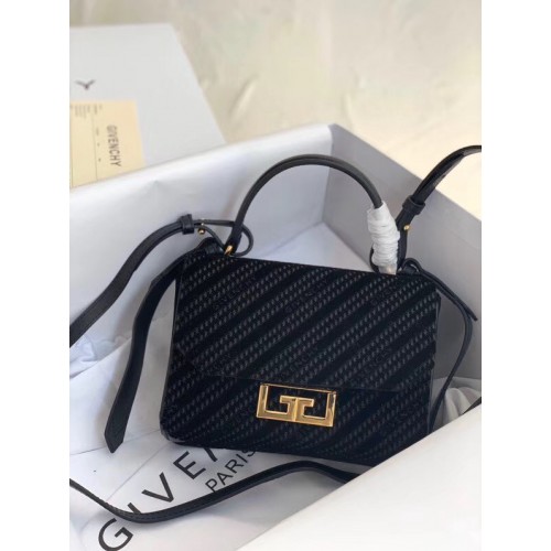 Чанта Givenchy от телешка кожа 0171 черна