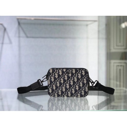 Зърнеста черна телешка кожа и коса жакардова прежда Dior C1911