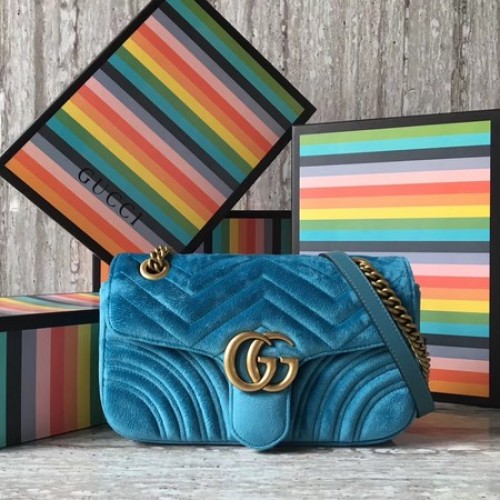 Чанта през рамо Gucci GG Marmont Chevron Velvet 443497 небесно синьо