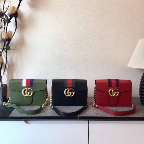 Кожена чанта през рамо Gucci GG Marmont 476468