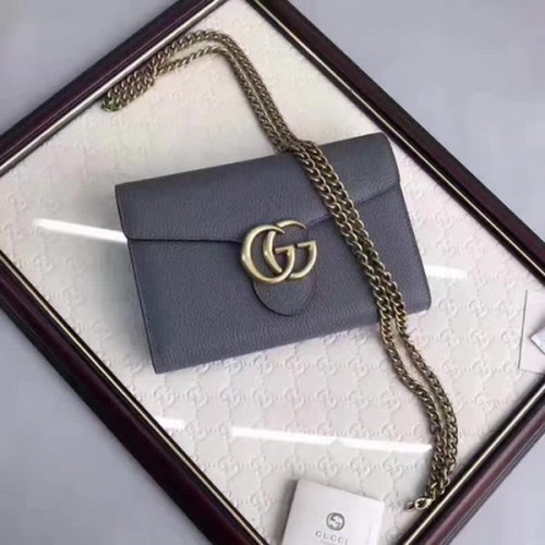 Кожена мини чанта Gucci GG Marmont 401232 сива